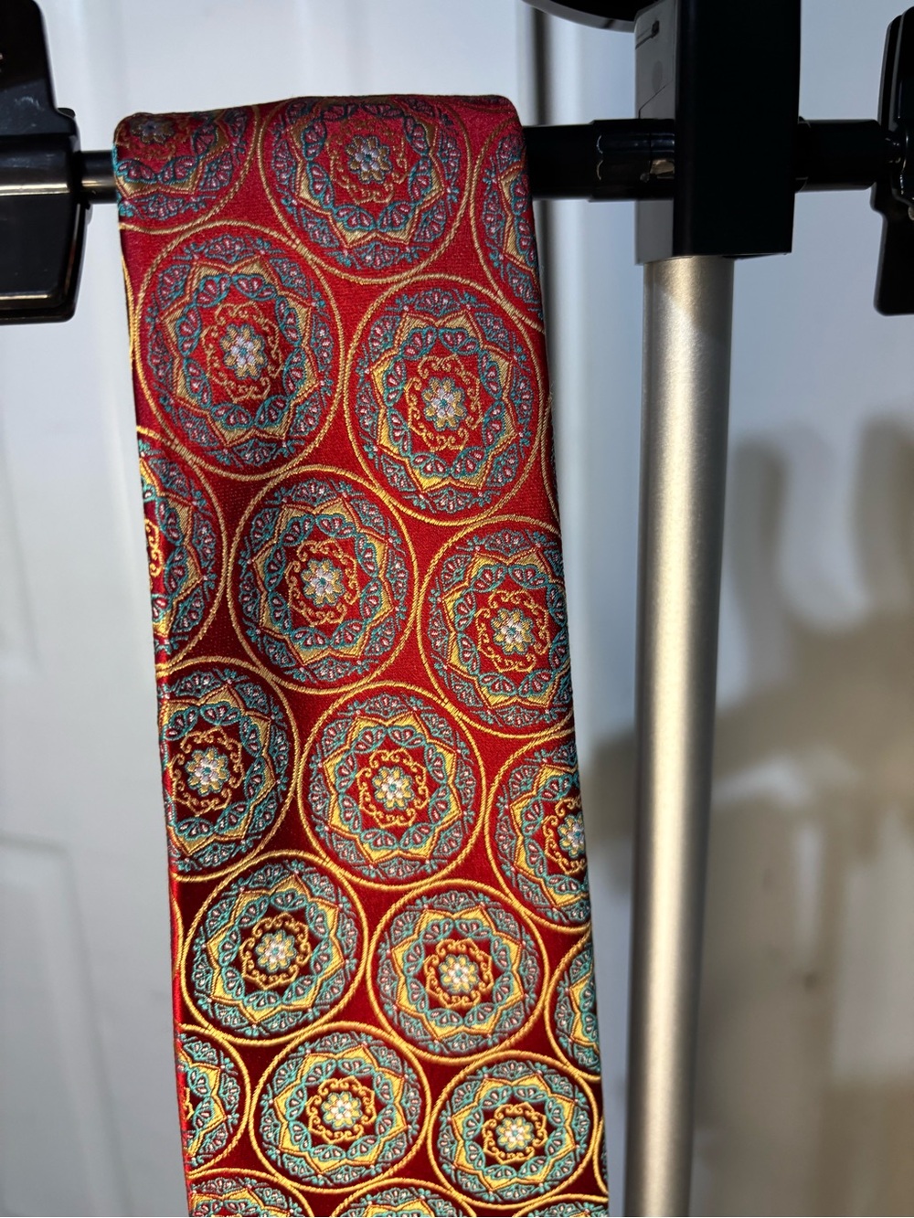 Emilio Ponti Roma Milano 100% Silk Handmade XL Tie Red Medallion Necktie